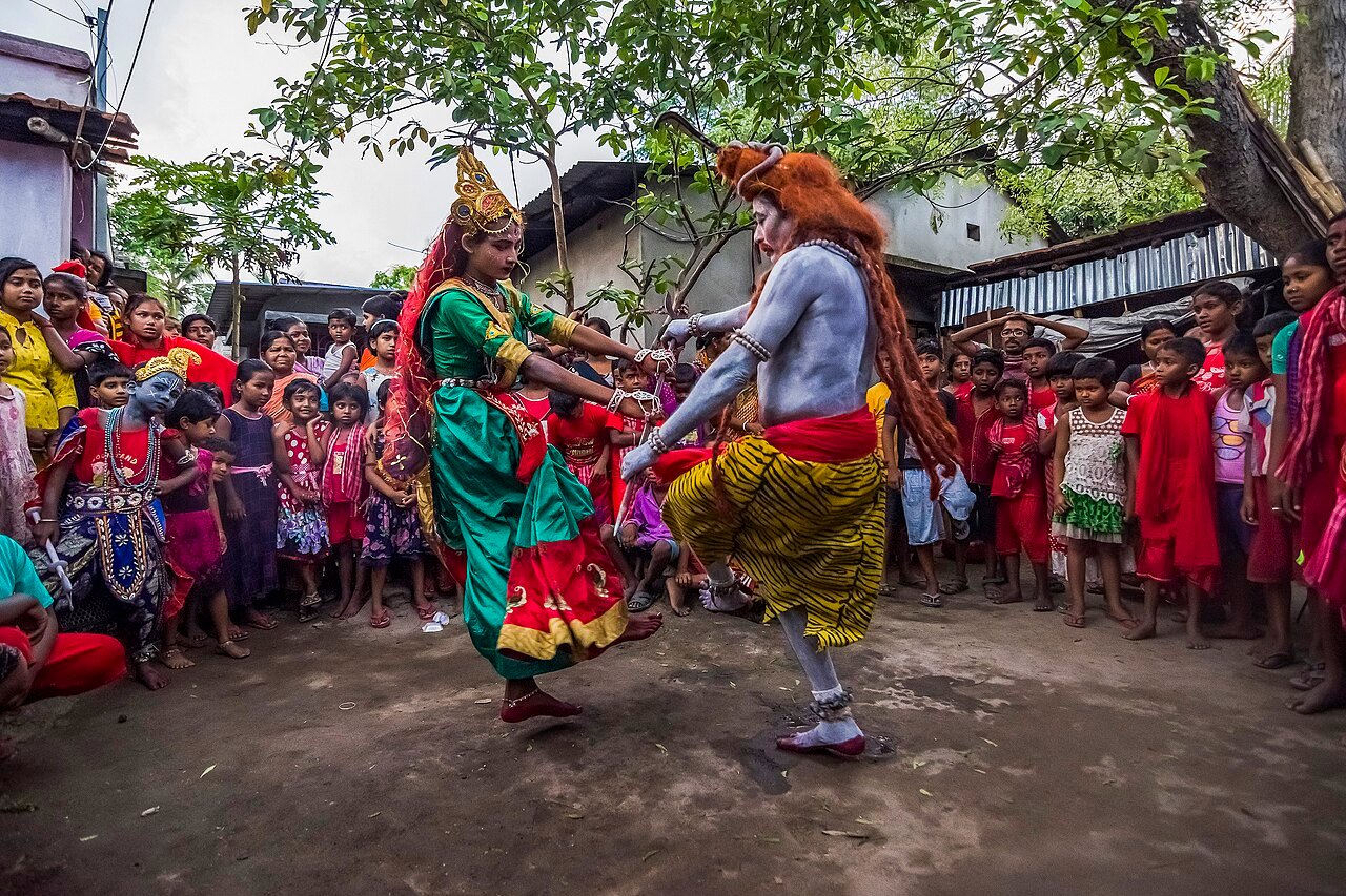 Weekend getaway social media video ads targeting Kolkata families for coastal holidays in Digha