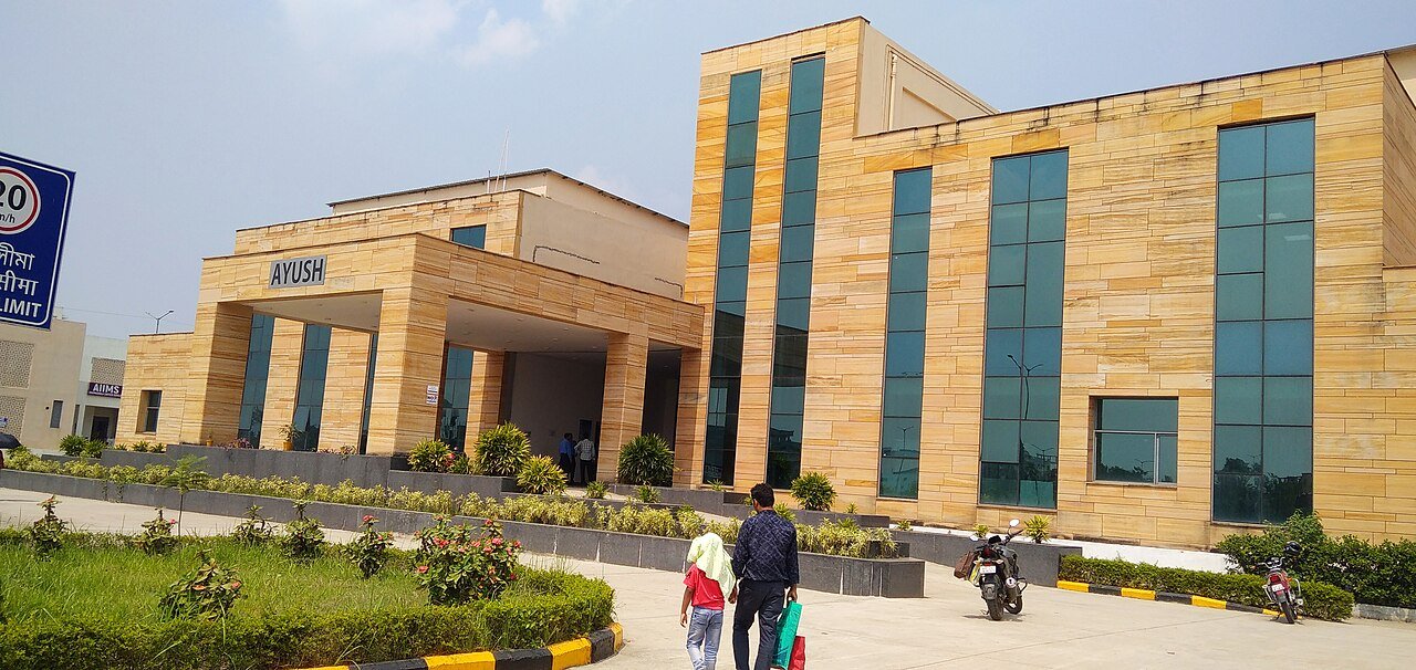Clinical healthcare research lab and medical diagnostic test booking website in Kalyani smart city