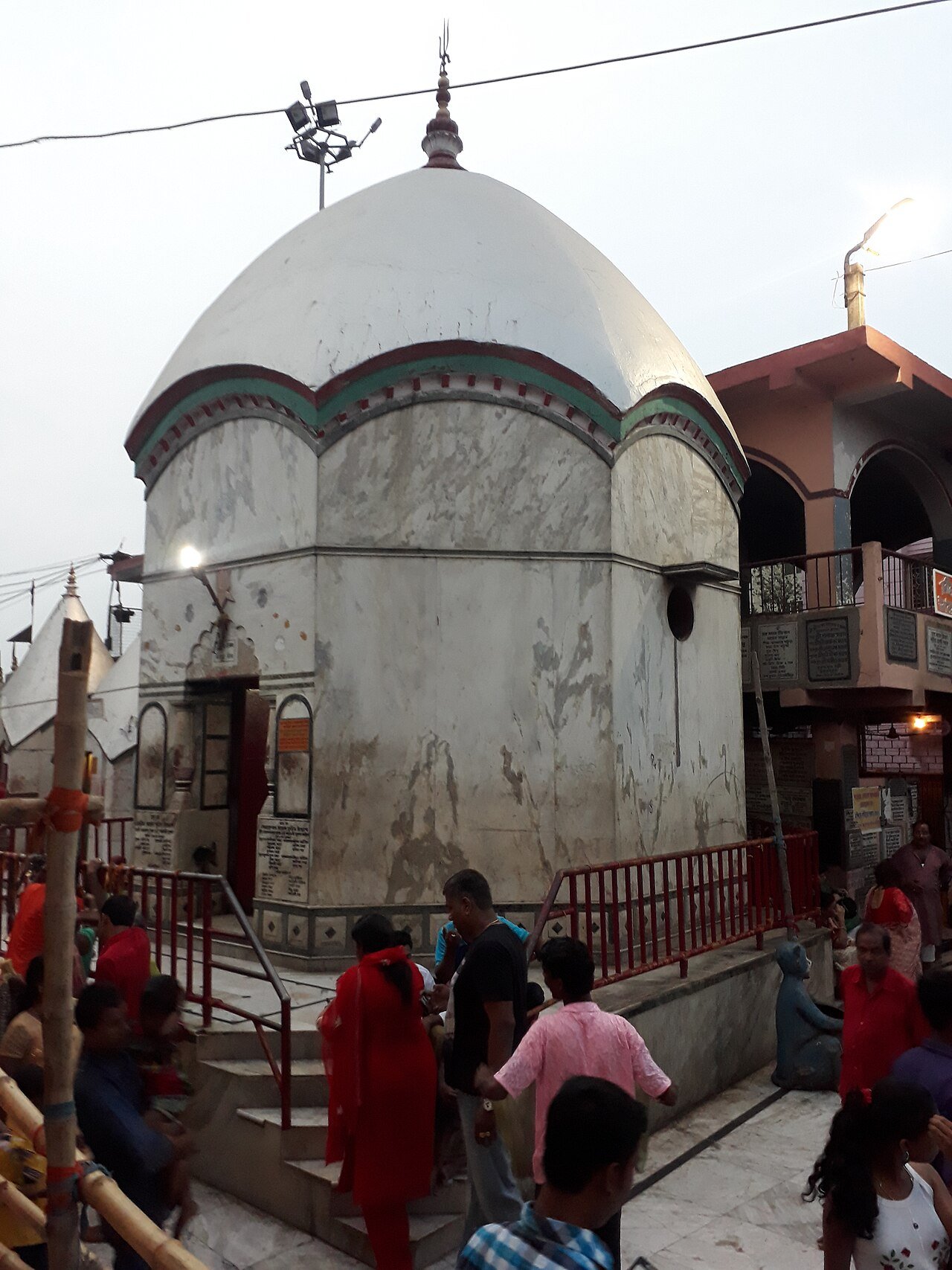 Direct hotel booking engine and pilgrim accommodation website in Rampurhat Tarapith
